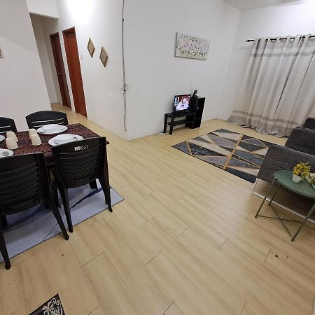 1201 Apartment Ladang Tok Pelam Tepipantaibatuburuk Kuala Terengganu Dış mekan fotoğraf