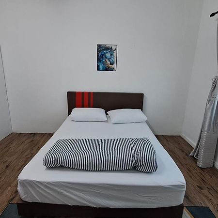 1201 Apartment Ladang Tok Pelam Tepipantaibatuburuk Kuala Terengganu Dış mekan fotoğraf