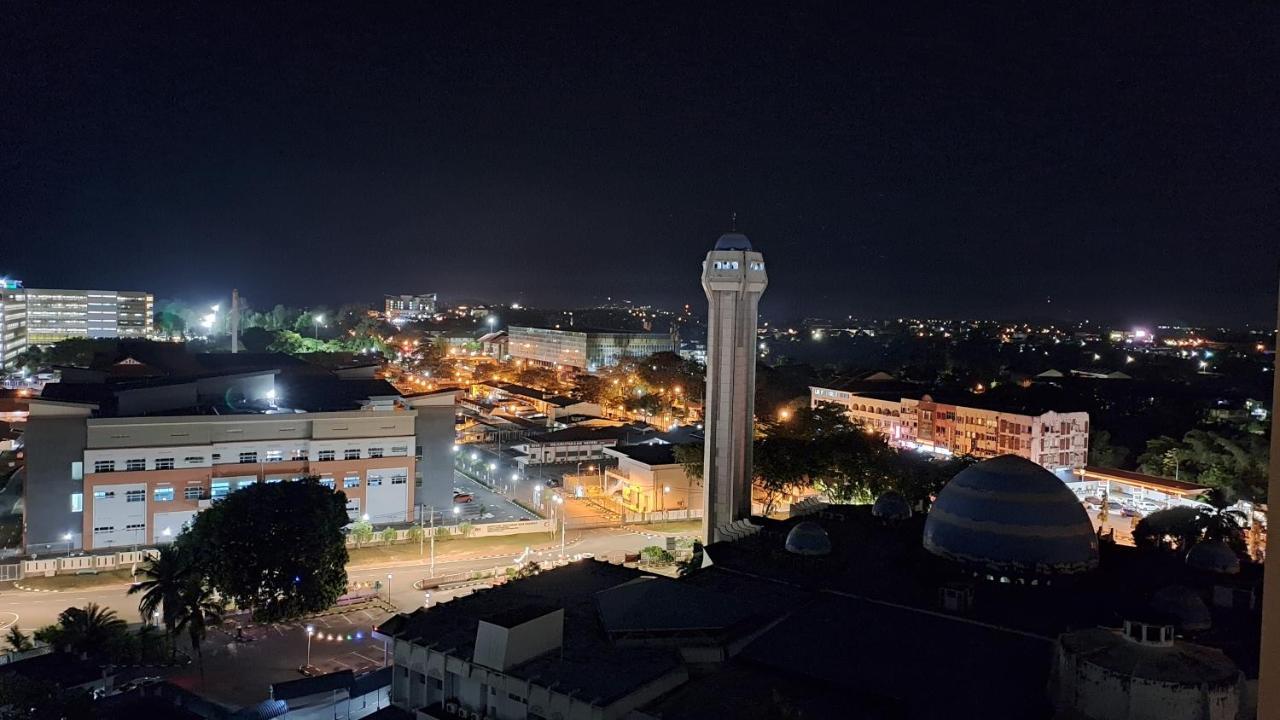 1201 Apartment Ladang Tok Pelam Tepipantaibatuburuk Kuala Terengganu Dış mekan fotoğraf